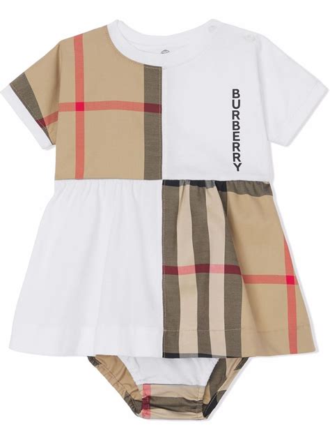 Vestidos de Burberry Kids .